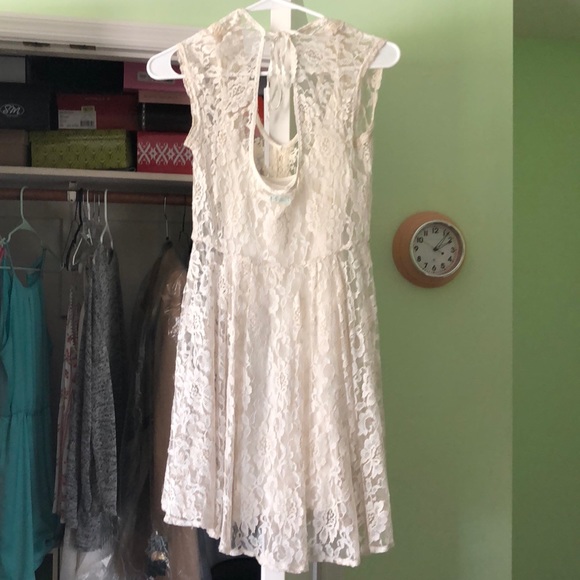 Urban Outfitters - Kimchi Blue Lace Dress - Picture 2 of 2